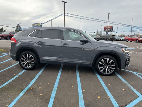 Used 2023 Volkswagen Atlas Cross Sport SEL Premium R-Line image 6