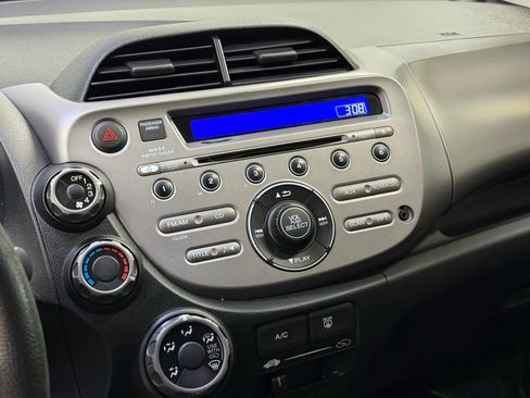 Used 2013 Honda Fit image 19