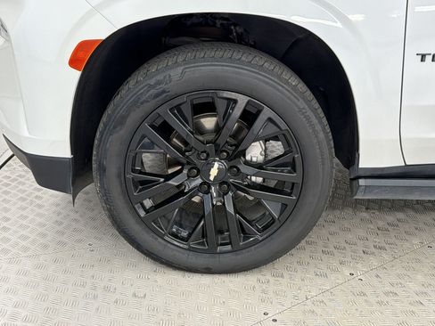 Used 2023 Chevrolet Tahoe High Country AWD/4WD image 13