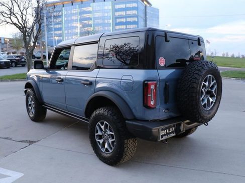 Used 2025 Ford Bronco Badlands AWD/4WD image 4