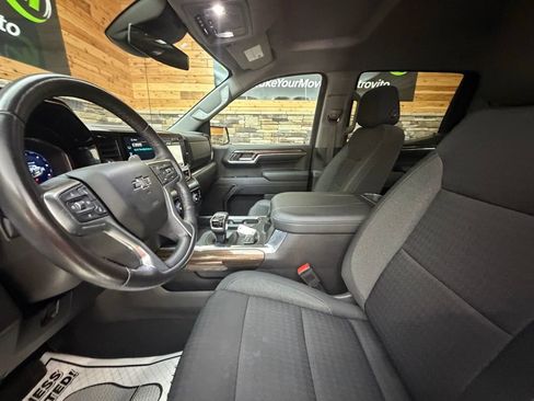 Used 2023 Chevrolet Silverado 1500 LT Trail Boss w/ Protection Package AWD/4WD image 11