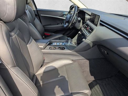 Used 2025 Genesis G70 2.5T AWD/4WD image 27