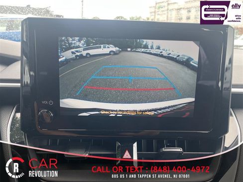 Used 2023 Toyota Corolla LE FWD image 18