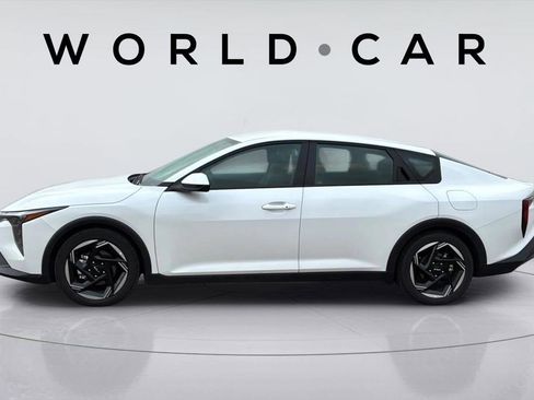 Certified 2025 Kia K4 EX FWD image 8