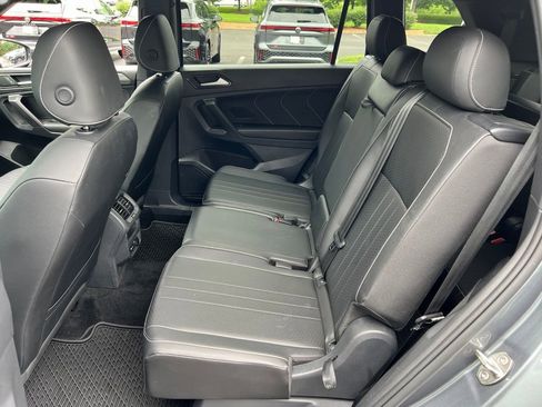 Used 2023 Volkswagen Tiguan SE R-Line FWD image 24