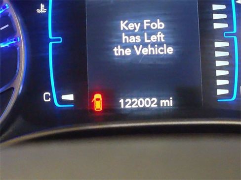 Used 2018 Chrysler Pacifica Touring Plus w/ Tire & Wheel Group image 15