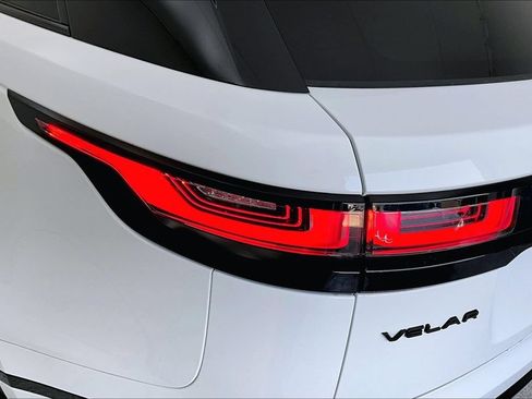 Used 2022 Land Rover Range Rover Velar R-Dynamic S AWD/4WD image 39