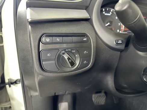 Used 2021 INFINITI QX50 Essential image 19