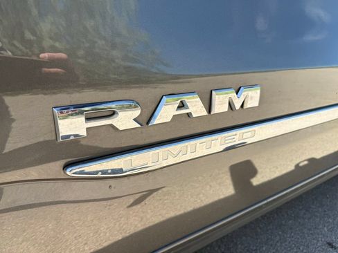Used 2022 RAM 1500 Limited AWD/4WD image 12
