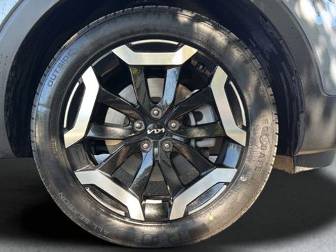 Used 2025 Kia Telluride S AWD/4WD image 47
