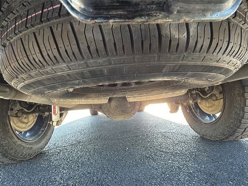 Used 2023 GMC Sierra 1500 AT4 w/ Technology Package image 16