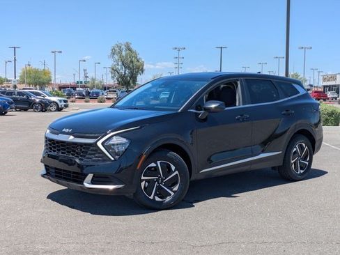 Used 2023 Kia Sportage LX AWD/4WD image 32
