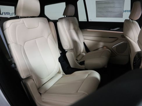 New 2026 Jeep Grand Cherokee L Limited AWD/4WD image 21