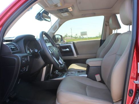 Used 2022 Toyota 4Runner Limited AWD/4WD image 22