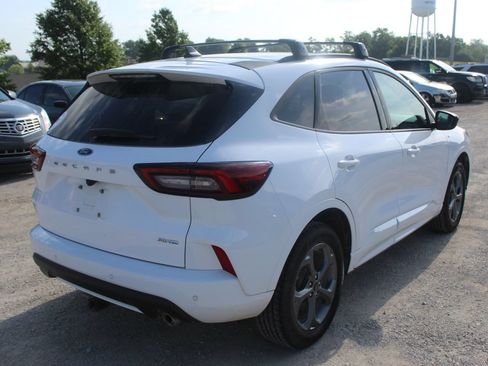 Used 2023 Ford Escape ST-Line w/ Tech Pack #1 AWD/4WD image 6