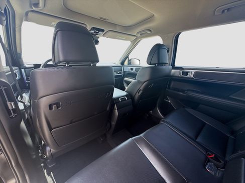 Used 2024 Hyundai Santa Fe Limited AWD/4WD image 21