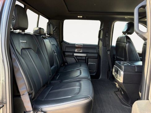 Used 2017 Ford F150 Platinum w/ Trailer Tow Package image 6