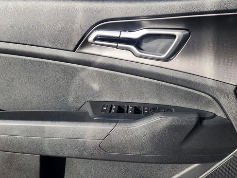 New 2026 Kia Sportage S image 6