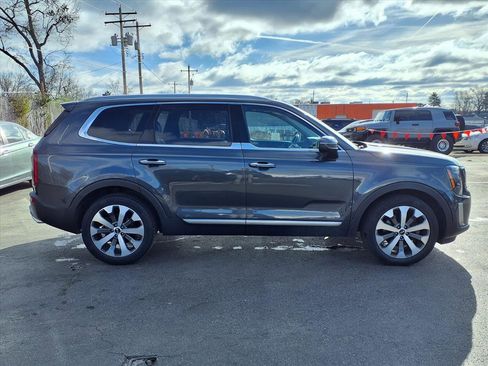 Used 2021 Kia Telluride S image 2