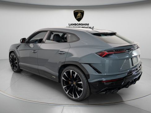 Used 2024 Lamborghini Urus S AWD/4WD image 5