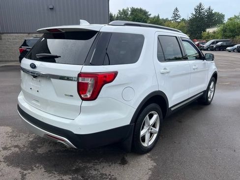 Used 2016 Ford Explorer XLT w/ Equipment Group 202A AWD/4WD image 5