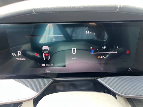 Used 2025 Nissan Murano SV FWD image 12