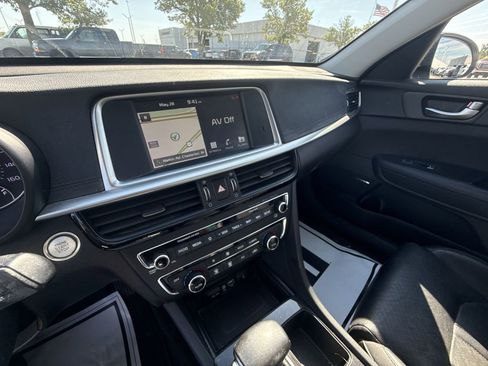 Used 2020 Kia Optima Premium FWD image 20
