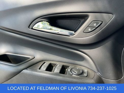 Used 2024 Chevrolet Equinox LT FWD image 22