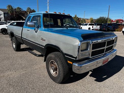 Used 1993 Dodge D/W Truck 250 image 3