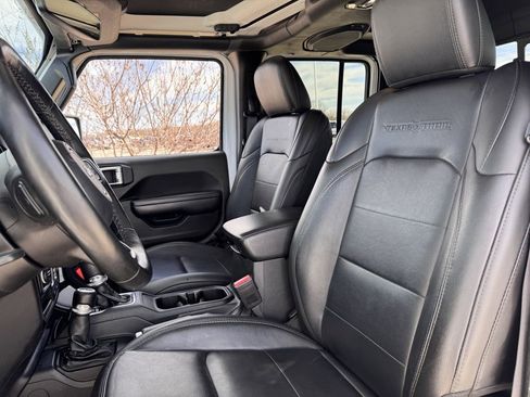 Used 2021 Jeep Gladiator Sport image 29