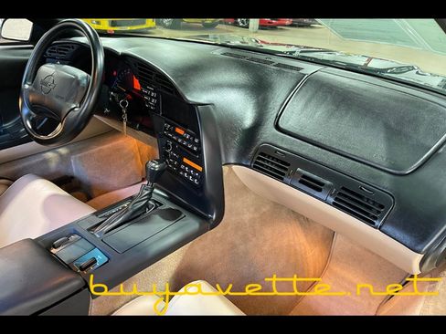 Used 1994 Chevrolet Corvette Coupe *ONE OWNER UNTIL 2024* image 13
