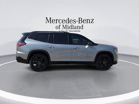 Used 2026 GMC Acadia Elevation w/ Black Edition FWD image 9