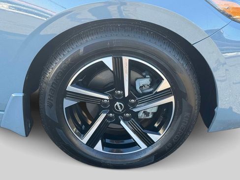 Used 2025 Nissan Sentra SV w/ All-Weather Package image 9