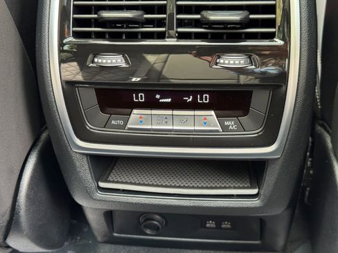 Used 2024 BMW X5 sDrive40i w/ M Sport Package RWD image 39