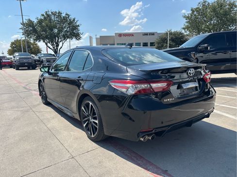 Used 2018 Toyota Camry XSE w/ Driver Assist Package FWD image 5
