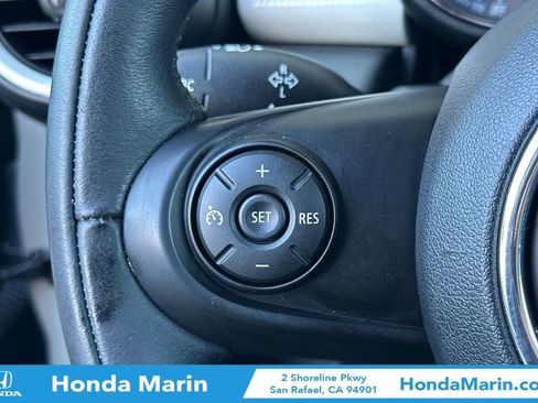 Used 2015 MINI Cooper 4-Door Hardtop image 29