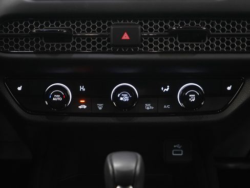 Used 2024 Honda HR-V Sport image 16