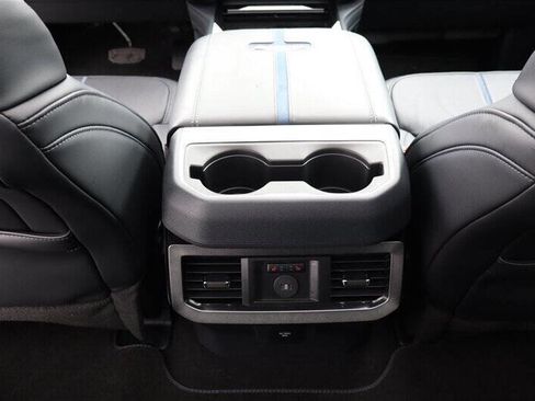 Used 2026 Ford F450 Platinum w/ FX4 Off-Road Package image 24