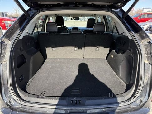 Used 2024 Ford Edge Titanium image 9