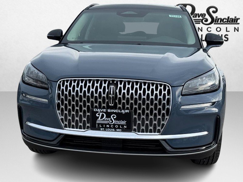 Used 2025 Lincoln Corsair AWD w/ Equipment Group 101A image 2
