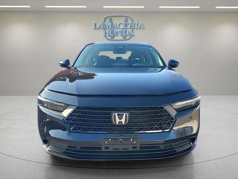 Used 2023 Honda Accord EX-L image 8