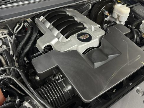 Used 2019 Cadillac Escalade Luxury RWD image 99
