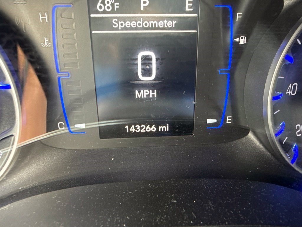 Used 2018 Chrysler Pacifica Touring Plus w/ S Appearance Package FWD image 14