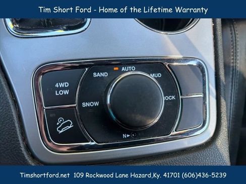 Used 2022 Jeep Grand Cherokee Laredo X AWD/4WD image 14