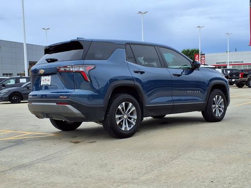 Used 2026 Chevrolet Equinox LT FWD image 5