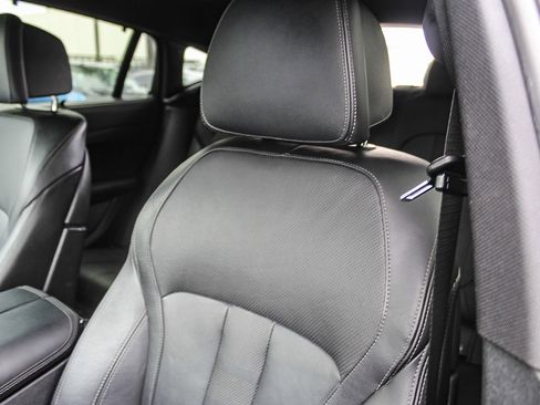 Used 2022 BMW X6 xDrive40i w/ M Sport Package image 25