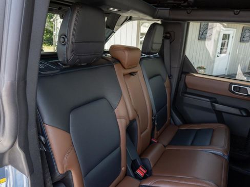 Used 2024 Ford Bronco Outer Banks AWD/4WD image 50