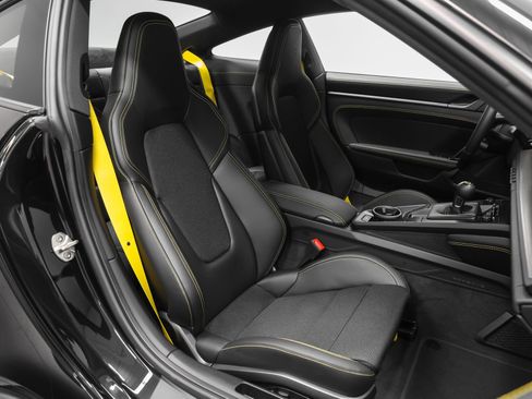 Certified 2026 Porsche 911 GT3 RWD image 39