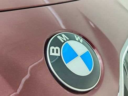 Used 2025 BMW 740i image 16