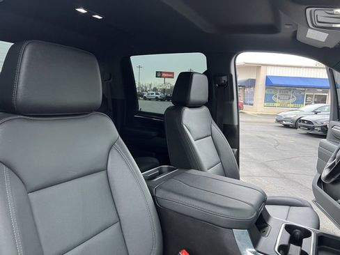 Used 2024 Chevrolet Silverado 2500 LTZ w/ LTZ Convenience Package image 44